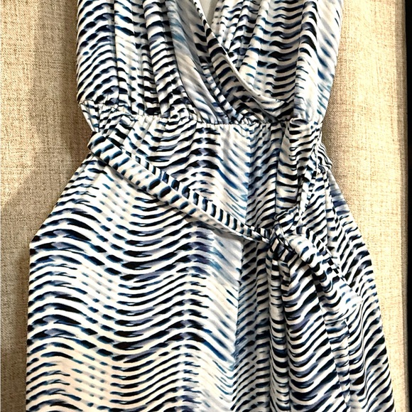 Guess Blue and White Patterned Maxi Dress - Picture 6 of 6